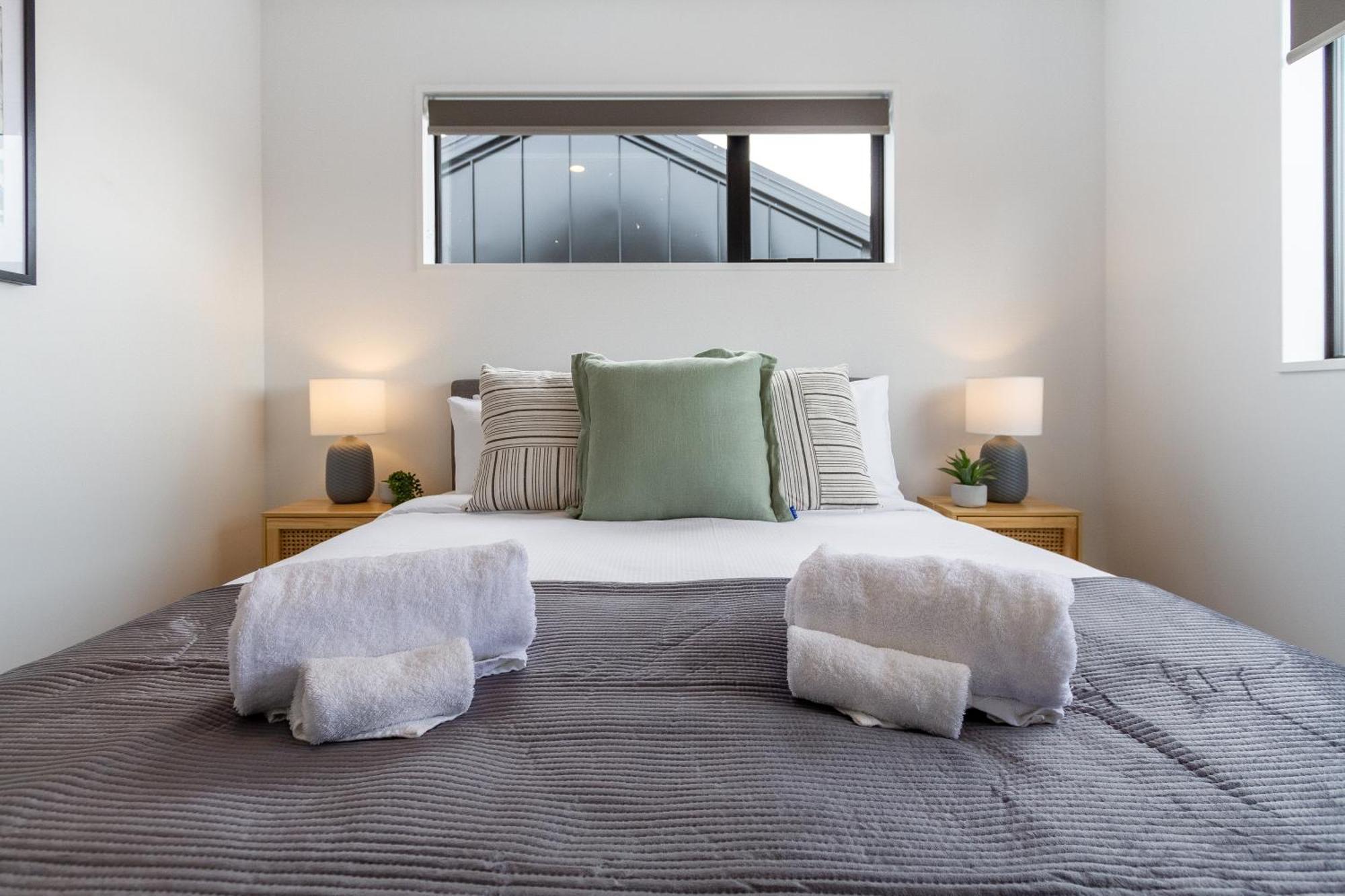 2Br Townhouse: Cosy, Close To City, Car Park ไครสต์เชิร์ช ภายนอก รูปภาพ