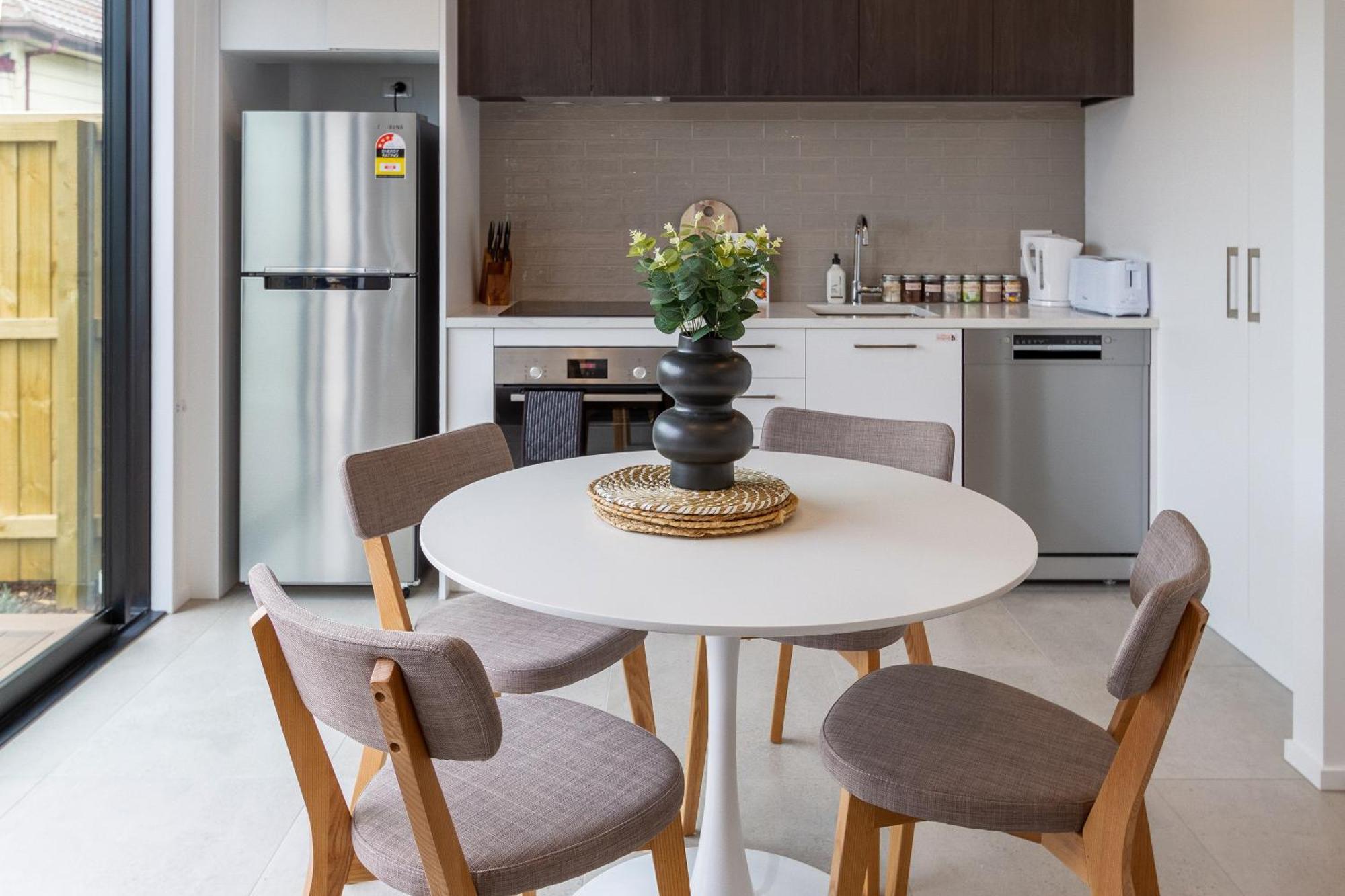 2Br Townhouse: Cosy, Close To City, Car Park ไครสต์เชิร์ช ภายนอก รูปภาพ